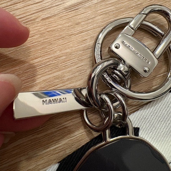NWOT Marc Jacobs City Girl Bag Charm : Hawaii - Picture 2 of 4